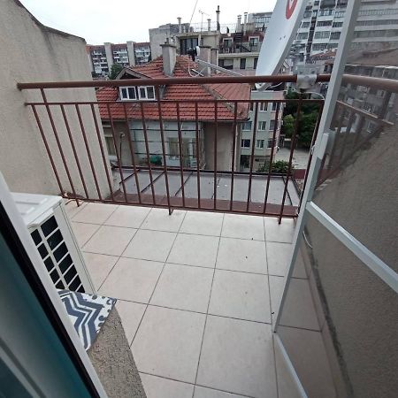 Studio San Stefano Burgas Stad Buitenkant foto