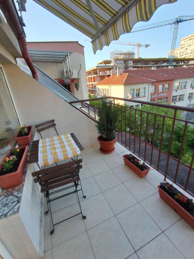 Studio San Stefano Burgas Stad Buitenkant foto