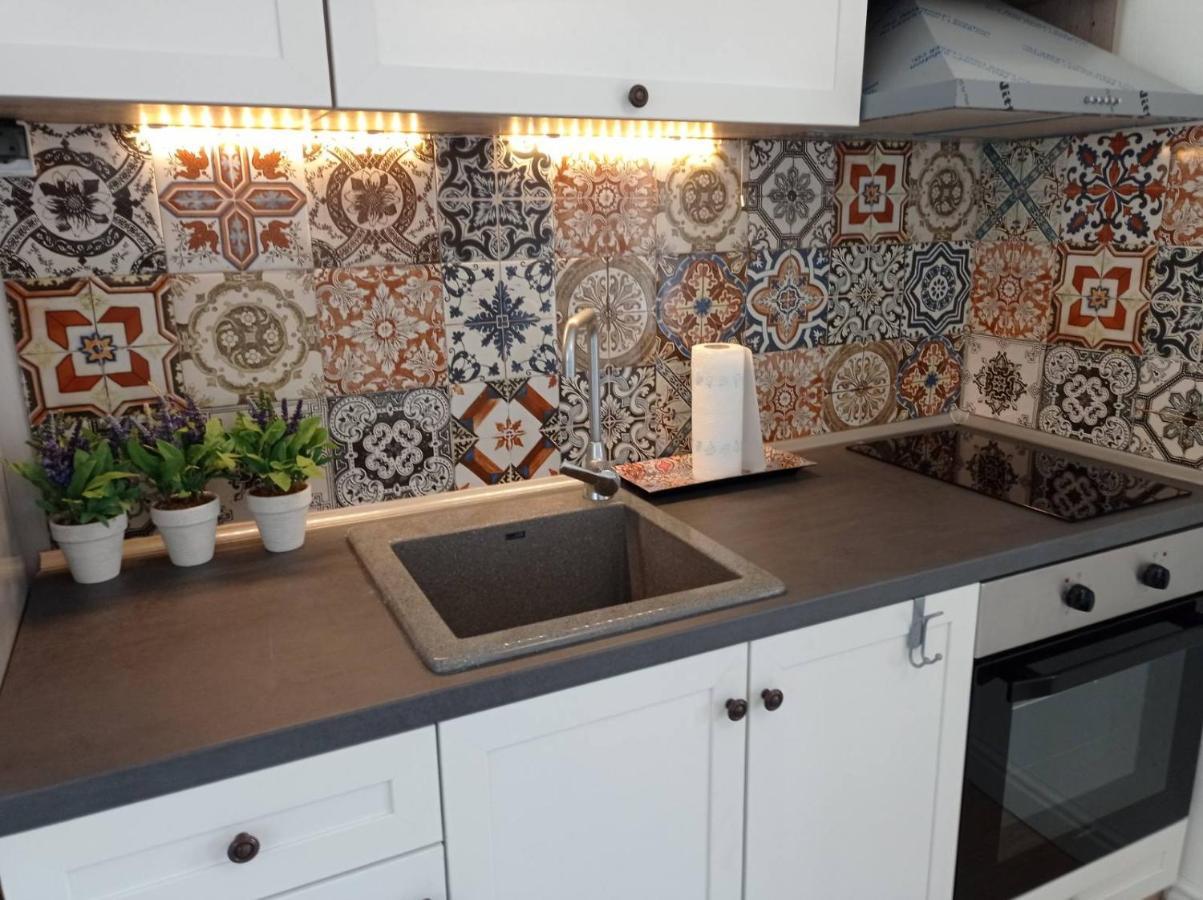 Studio San Stefano Burgas Stad Buitenkant foto